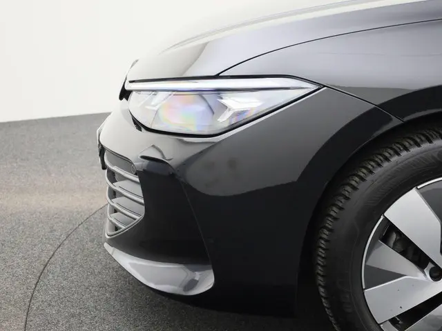 Volkswagen Passat Variant 1.5eTSI/150PK DSG 2024 Benzine 30