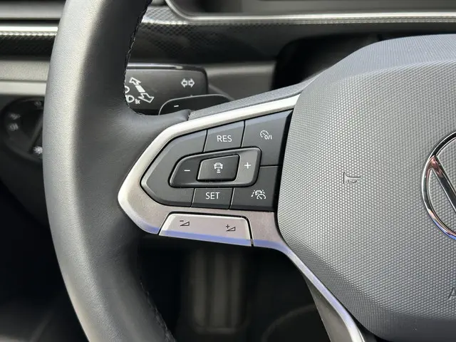 Volkswagen T-Cross 1.5 TSI R-Line Business 2024 Benzine 28