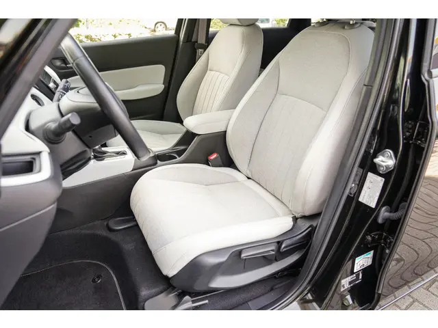 Honda Jazz 1.5i e:HEV EXECUTIVE 2022 Hybride Benzine 8