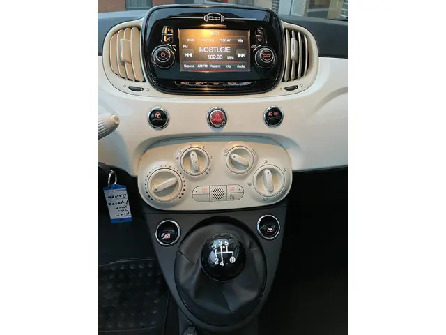 Fiat 500 1.2 Lounge 2017 Benzine 19