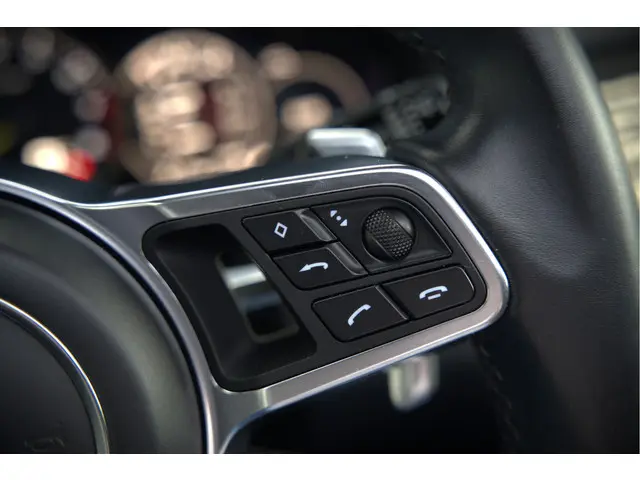 Porsche Cayenne 3.0 E-Hybrid 2018 Hybride Benzine 39