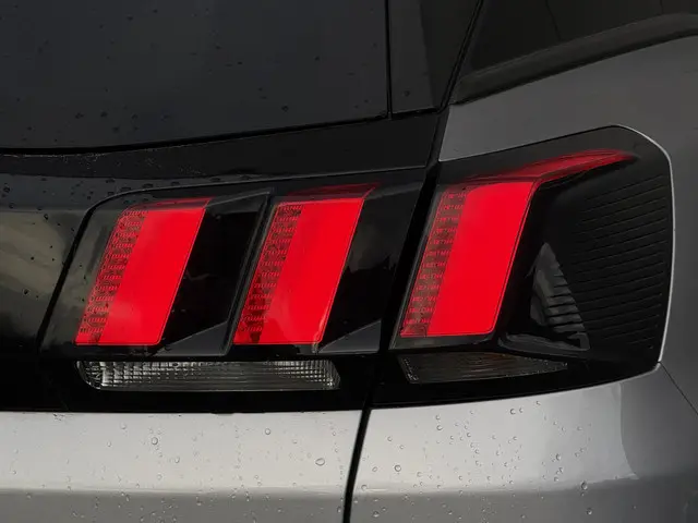 Peugeot 3008 1.2 PureTech Allure 2019 Benzine 15