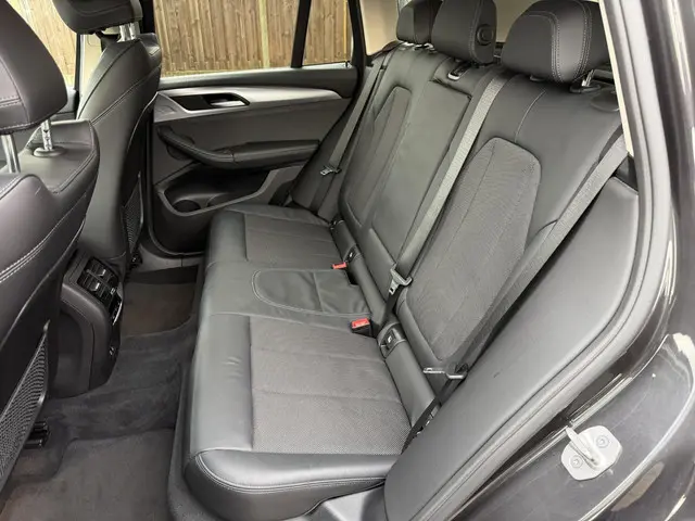 BMW X3 xDrive30e Executive 2021 Hybride Benzine 6