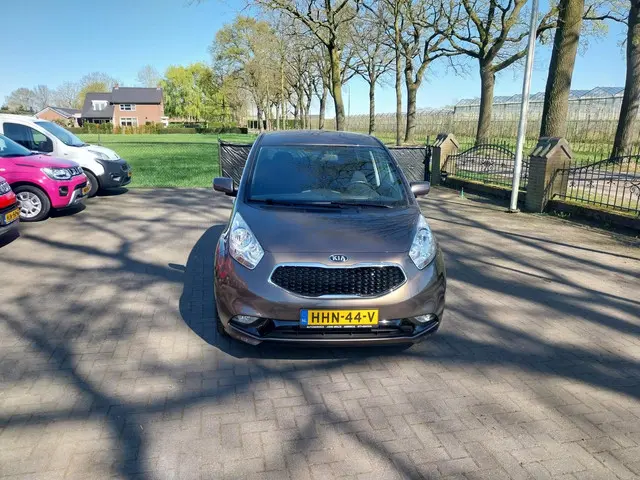 Kia Venga 1.6 CVVT automaat 2016 Benzine 4