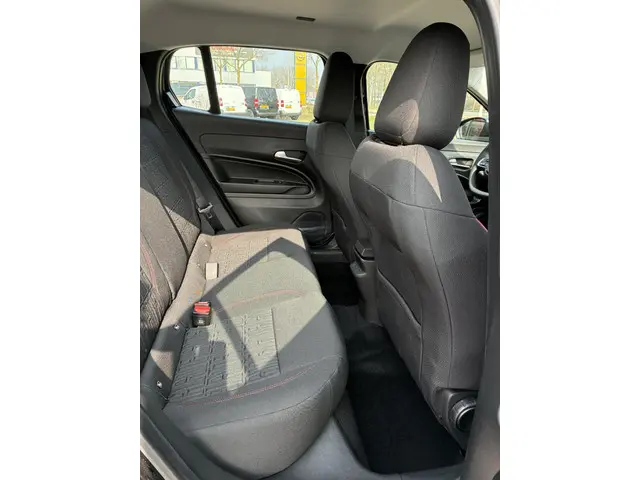 Fiat 600 600e RED 54 kWh 2025 Elektrisch 11