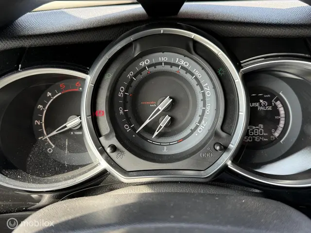 Citroën DS3 1.6 e-HDi So Chic 2014 Diesel 3