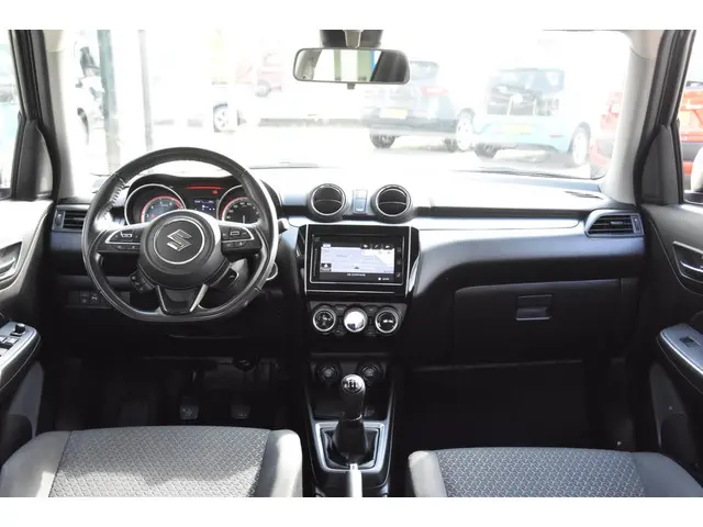 Suzuki Swift 1.2 Style Smart Hybrid 2021 Hybride Benzine 24