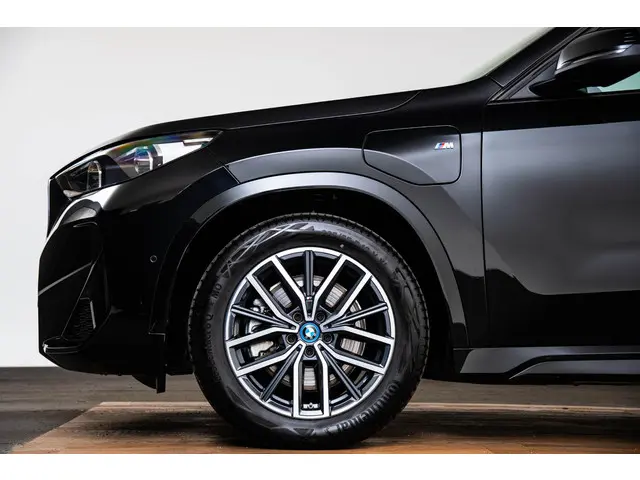 BMW X1 xDrive30e 2024 Hybride Benzine 7