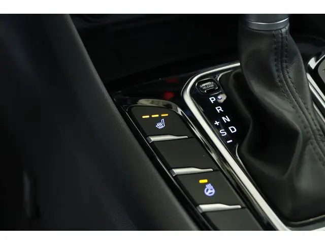 Hyundai IONIQ 1.6 GDi Premium 2017 Hybride Benzine 18