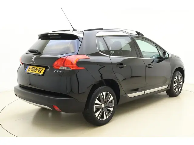 Peugeot 2008 1.2 PureTech Allure 2015 Benzine 2