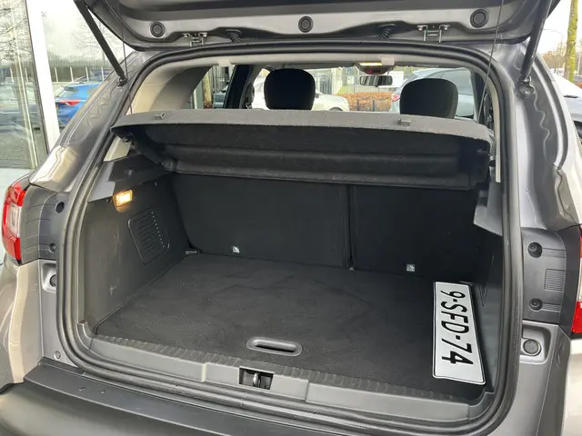 Renault Captur 0.9 TCe Dynamique 90pk/66kW 2013 Benzine 8