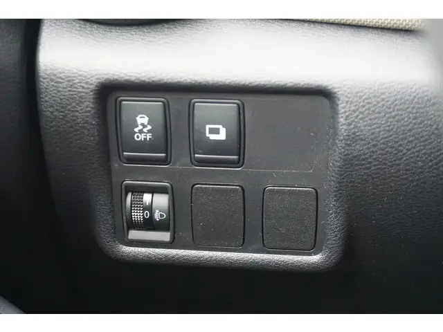 Nissan Micra 1.0L Visia+ 2017 Benzine 18