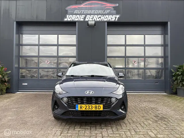 Hyundai i10 1.0 Comfort Automaat! 2022 Benzine 2