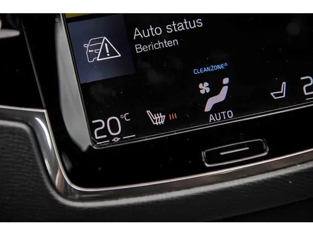 Volvo XC90 2.0 D4 90th Anniversary Edition 2018 Diesel 23