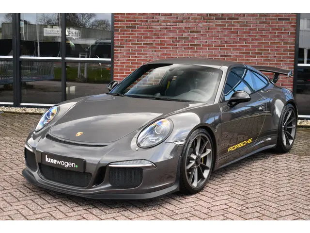 Porsche 911 3.8 GT3 2015 Benzine 31