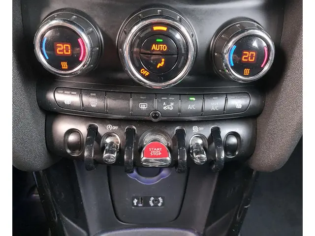 MINI One Mini 1.2 Salt Business 2016 Benzine 22