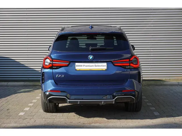 BMW iX3 High Executive 80 kWh 2023 Elektrisch 5
