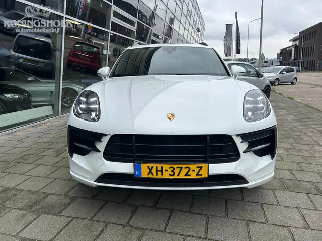 Porsche Macan 2.0 Sport/Chrono 2019 Benzine 2