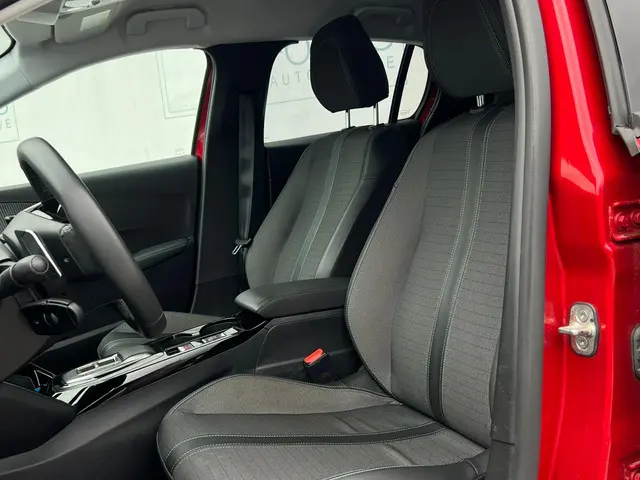 Peugeot 208 1.2 PureTech Allure 2023 Benzine 5