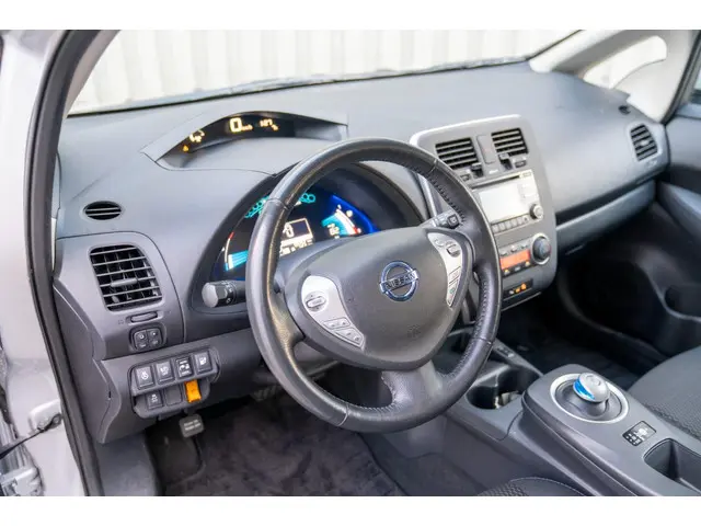 Nissan Leaf Visia 24 kWh 2015 Elektrisch 12