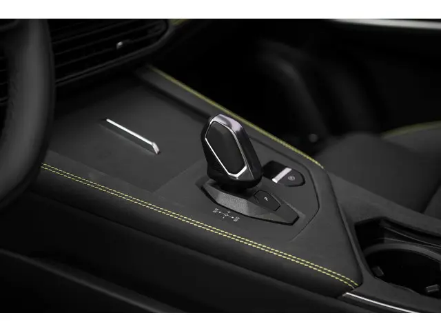 Lynk & Co 01 1.5 More 2025 Hybride Benzine 29