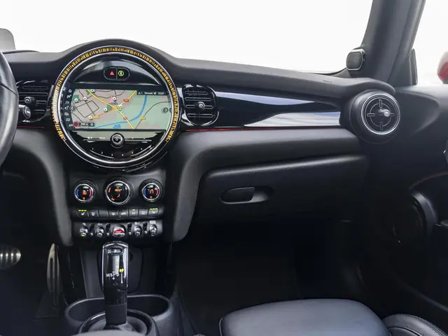 MINI 3-Deurs John Cooper Works 2022 Benzine 9