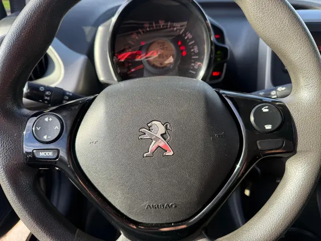 Peugeot 108 1.0 e-VTi Active lage km-stand!!! 2016 Benzine 20