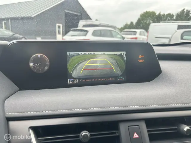 Lexus UX 300e Luxury 54 kWh 2020 Elektrisch 16