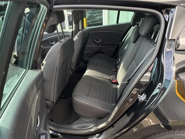 Renault Mégane 1.2 TCe Limited 2014 Benzine 8