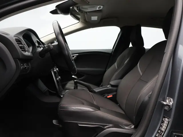 Volvo V40 Cross Country 2.0 T3 Nordic+ 2017 Benzine 7