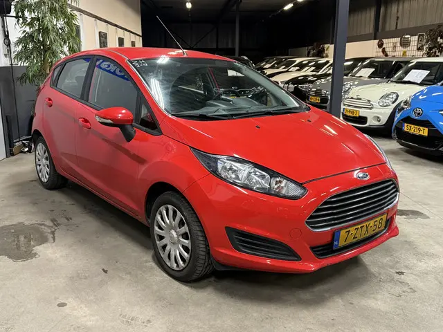 Ford Fiesta 1.0 Style // Navi 2015 Benzine 4