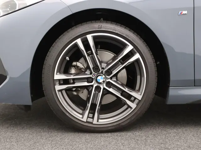 BMW 2 Serie Gran Coupé 218i 2023 Benzine 8