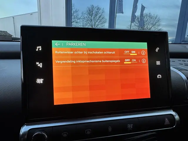 Citroën C4 Cactus 1.2 PureTech Shine 2019 Benzine 34