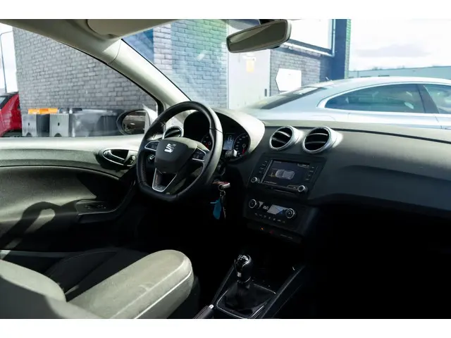 SEAT Ibiza 1.0 TSI FR | LED | Navi | Carplay 2017 Benzine 17