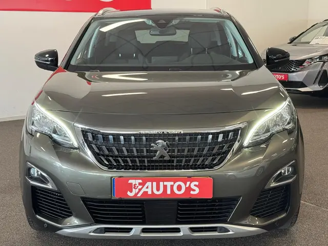Peugeot 3008 1.2 PureTech Première 2017 Benzine 8