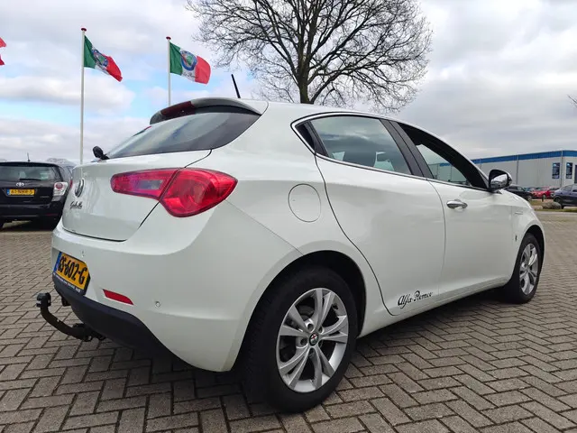 Alfa Romeo Giulietta 1.4 T Distinctive 2012 Benzine 5