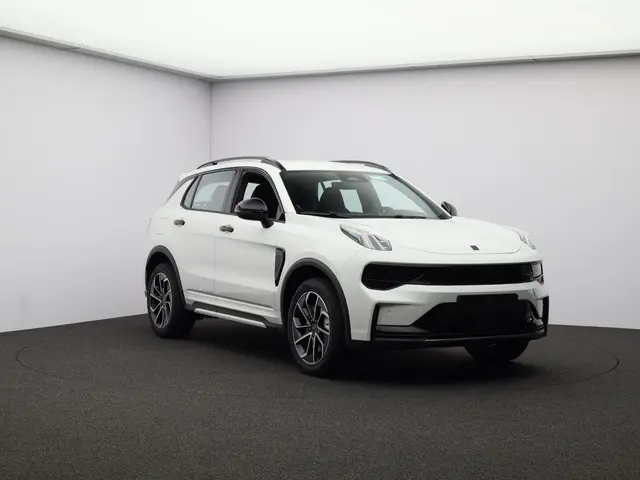 Lynk & Co 01 1.5 Core 2025 Hybride Benzine 14