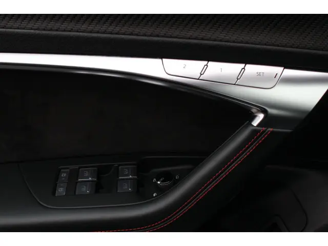 Audi RS6 A6 Avant TFSI quattro 2020 Hybride Benzine 16