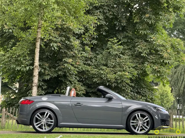 Audi TT 2