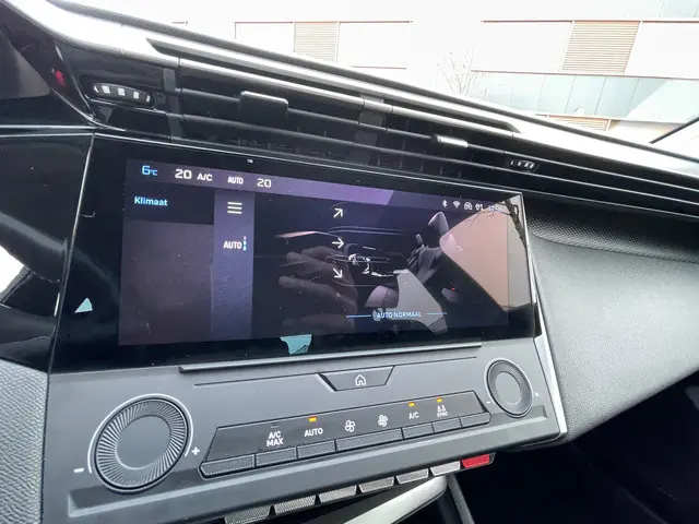 Peugeot 308 1.2 Turbo Active Pack Business 2022 Benzine 31