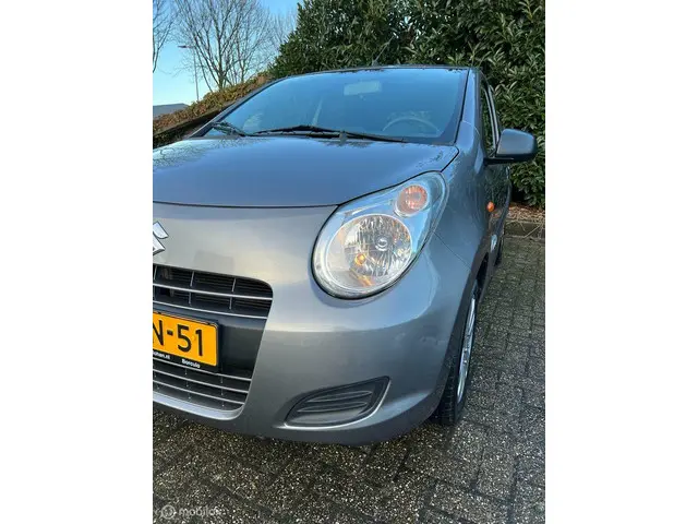 Suzuki Alto 1.0 Celebration EASSS 2015 Benzine 11