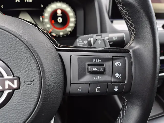 Nissan QASHQAI 1.3 MHEV Xtronic N-Connecta 2022 Benzine 28