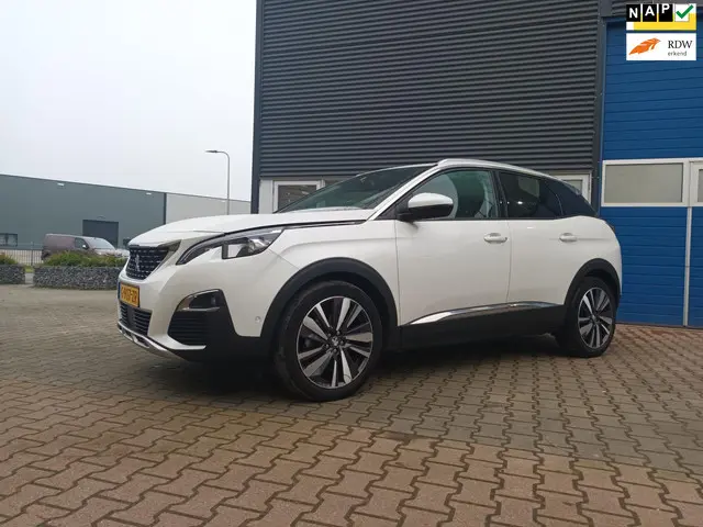 Peugeot 3008 1.2 PureTech Blue Lease Premium 2020 Benzine