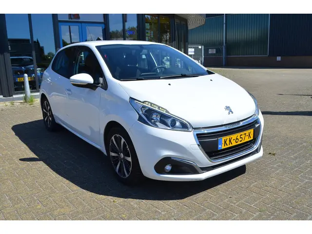 Peugeot 208 3