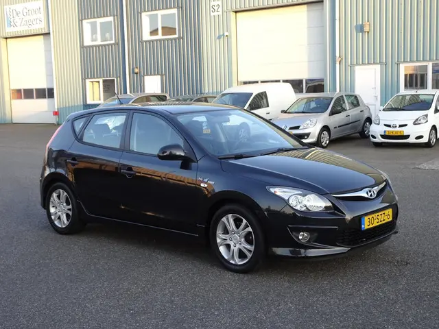 Hyundai i30 1.4i i-Drive Cool Airco 2012 Benzine 4