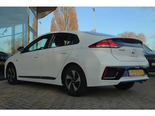 Hyundai IONIQ 1.6 GDi I-MOTION AUT. 2017 Hybride Benzine 11