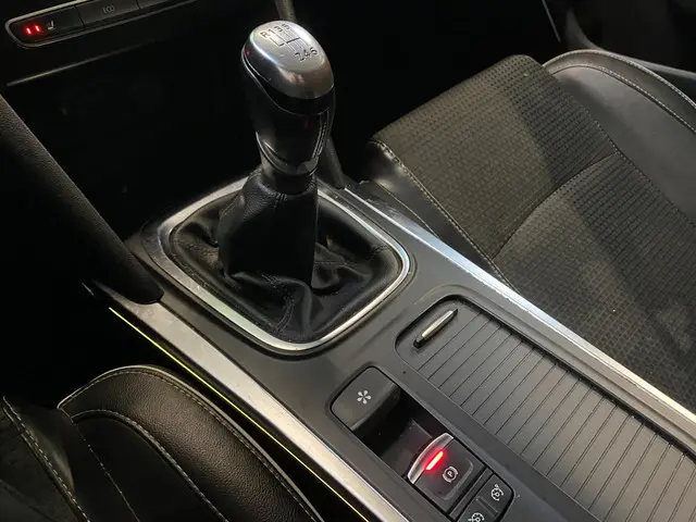 Renault Mégane 1.2 TCe Bose NAVI HUD 132 PK 2016 Benzine 36