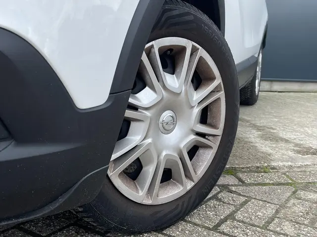 Opel Crossland X 1.2 Online Edition 2018 Benzine 3