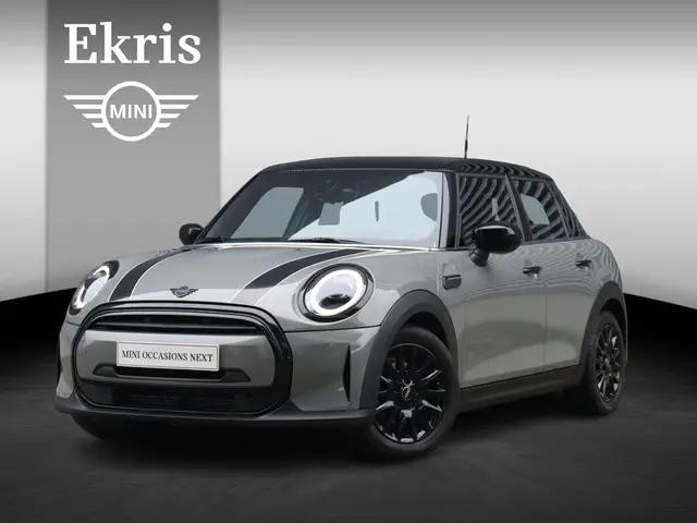 MINI 5-Deurs Cooper 2022 Benzine
