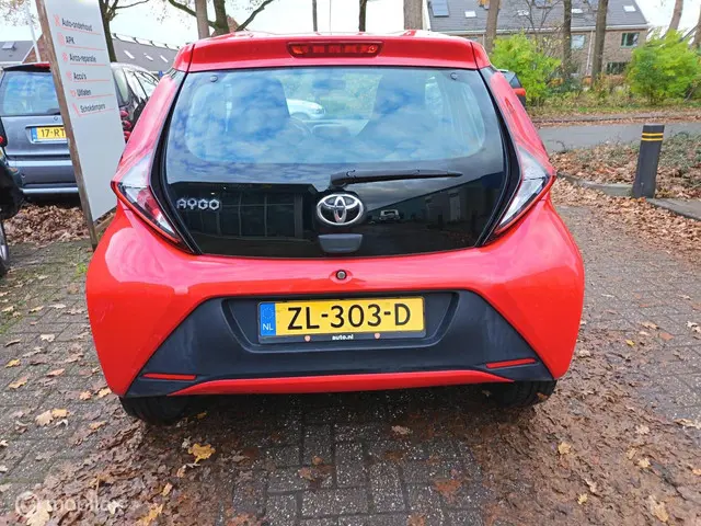 Toyota Aygo 1.0 VVT-i x Incl nieuwe APK 2019 Benzine 5